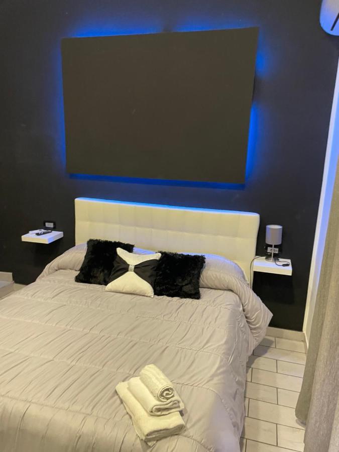 B&B Rial Наполи Екстериор снимка